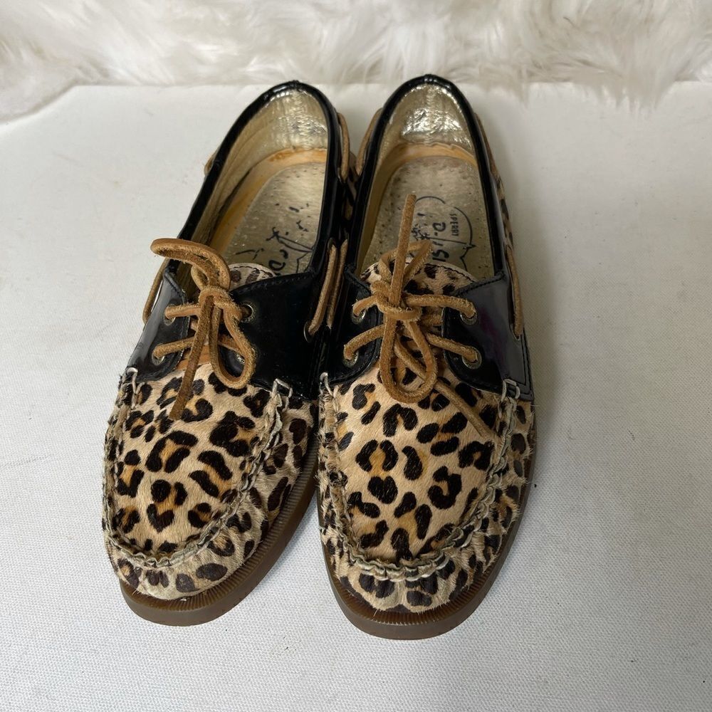 Sperry Too Sider Calf hair leopard prints & black patent leather size 7.…